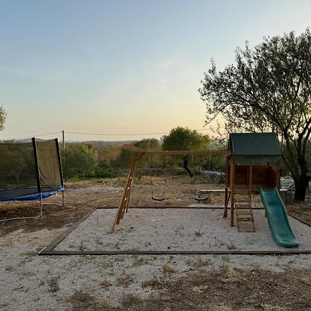 Relax And Unwind: Family-Friendly House Near Zadar In Zagrad Villa Eksteriør bilde